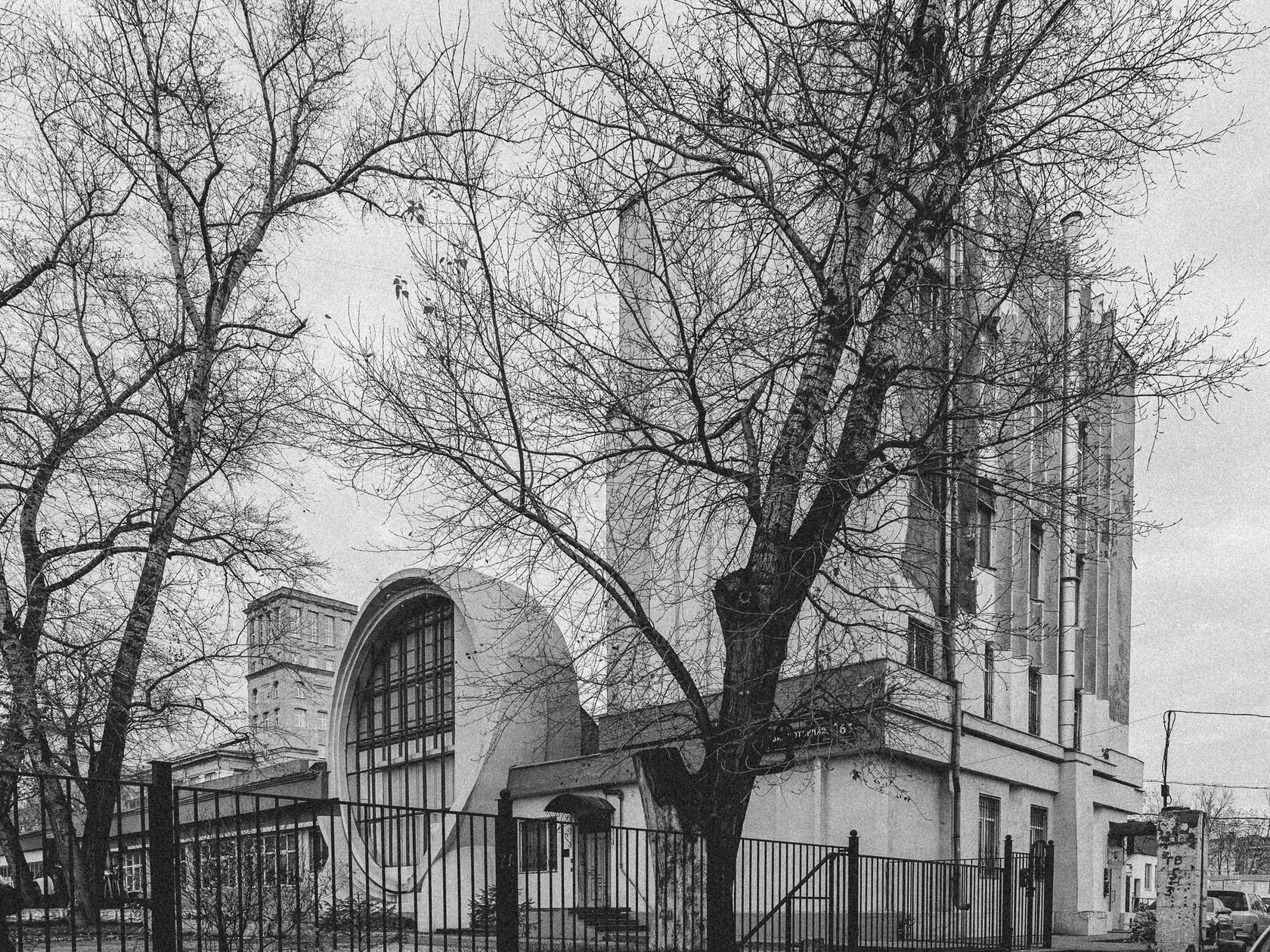 Gosplan garage, image 1